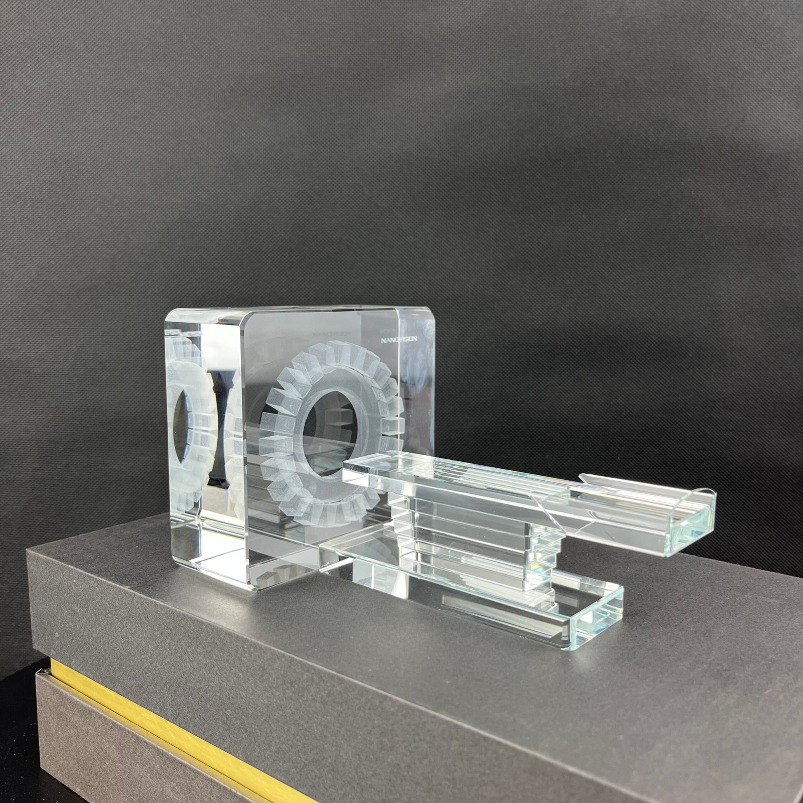 K9 Crystal CT Scanner Model | 3D Laser Engraving | Crystal Souvenir | Trophy and Award - Image 4