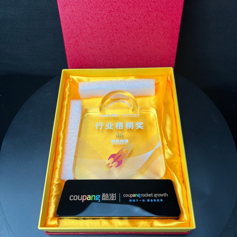 Personalized Crystal Awards and Trophies | Professional Source Factory Direct for Corporate Events & Recognition - Image 4