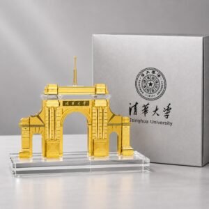 Custom University Landmark Crystal Model Gift – Graduation Souvenir for Alumni Faculty and VIP Guests